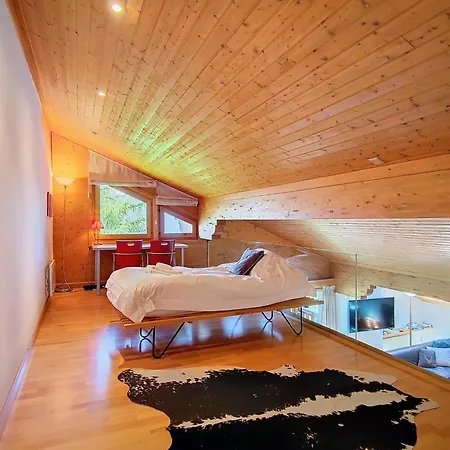 Appartement 4br Attic Near Medran Ski Lifts - What'app - 0034-656-619-782 - For Reservations!